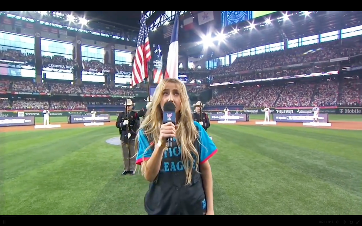 Country singer slammed for worst national anthem ever before MLBs Home Run Derby [Video]