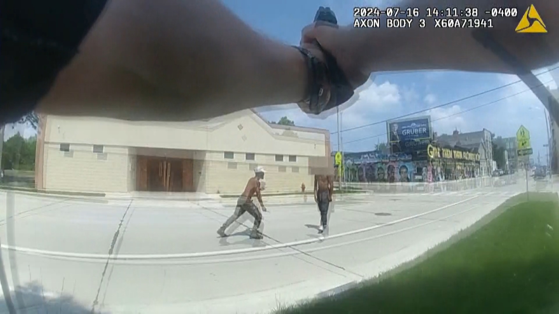 Columbus police release bodycam of police shooting near RNC [Video]