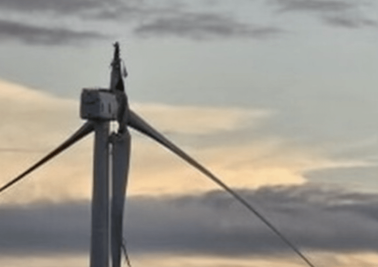 Vineyard Wind Nightmare: Ongoing Turbine Blade Failure Pollutes Coastline [Video]