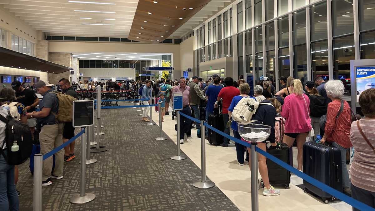 GSP airlines, passengers impacted by tech outage [Video]