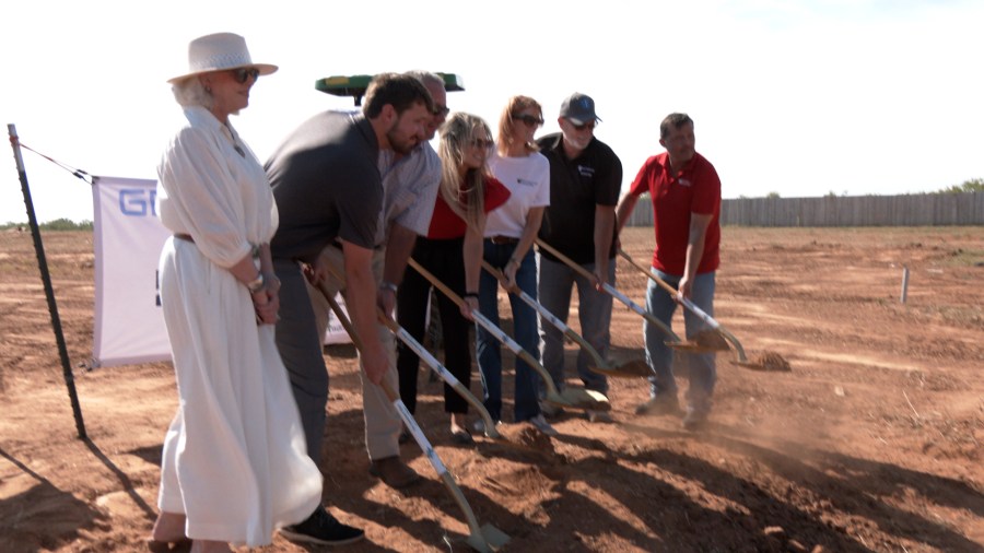 Groundbreaking marks the start of Sweetwaters Creekside Subdivision [Video]