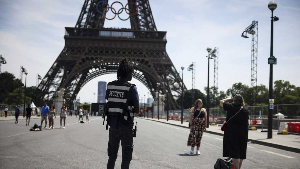 Paris is securing the Olympics  and worrying critics [Video]