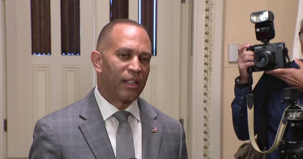 Hakeem Jeffries speaks about Kamala Harris’ 2024 run [Video]