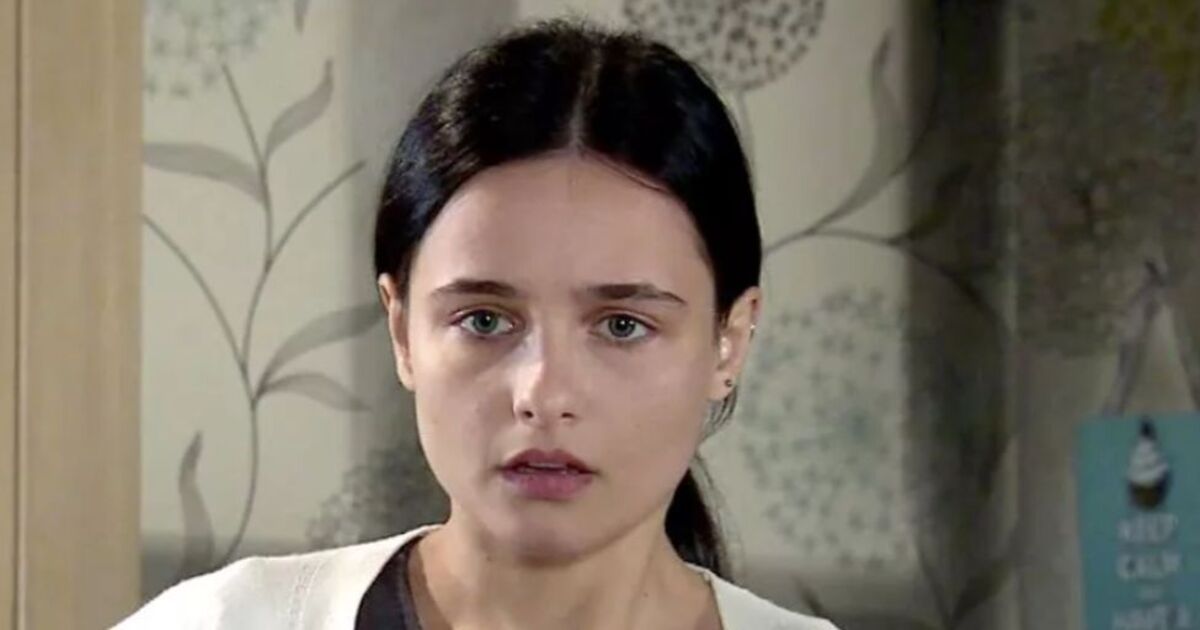 Coronation Street spoilers: Alina ‘return’, Lauren exit and arrest | TV & Radio | Showbiz & TV [Video]