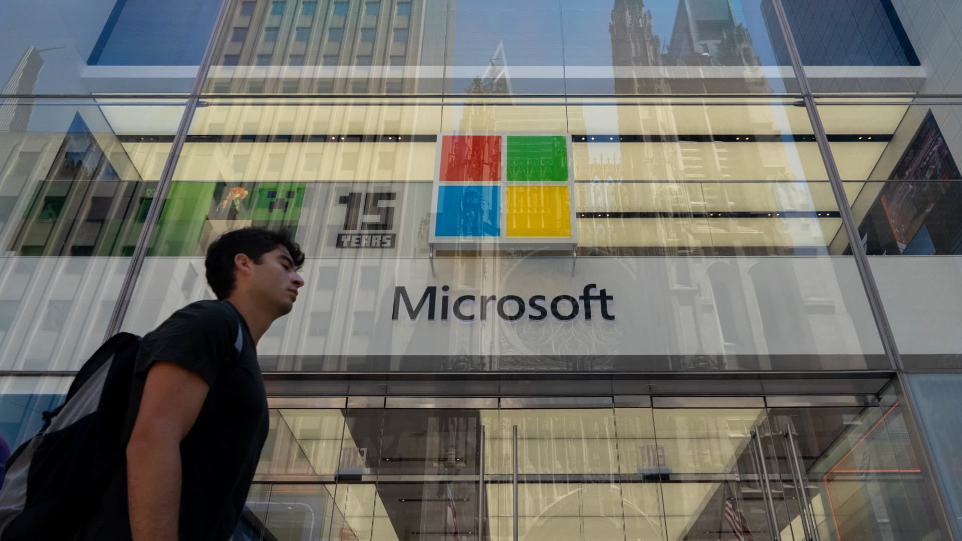 Using options to manage risk heading into Microsoft earnings next week [Video]