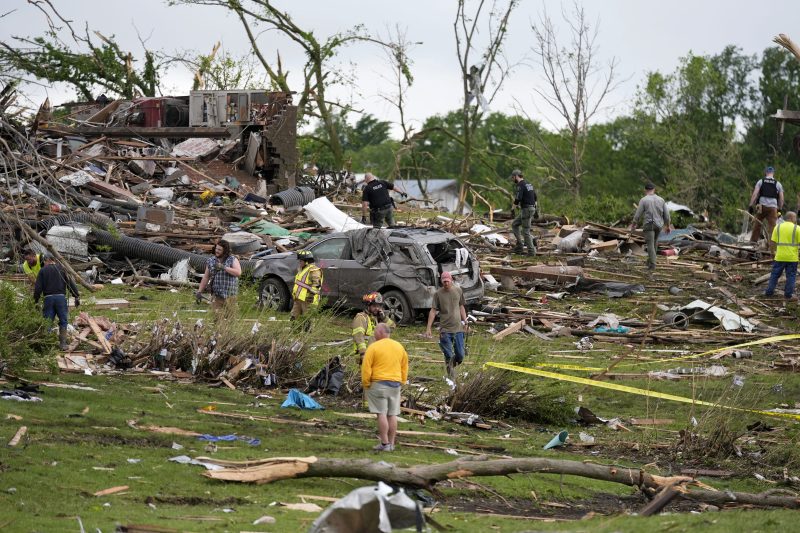 FEMA offers help to salvage storm-ravaged family treasures [Video]