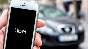 Man met minors online, ordered Uber to take them across state lines, lawsuit claims [Video]