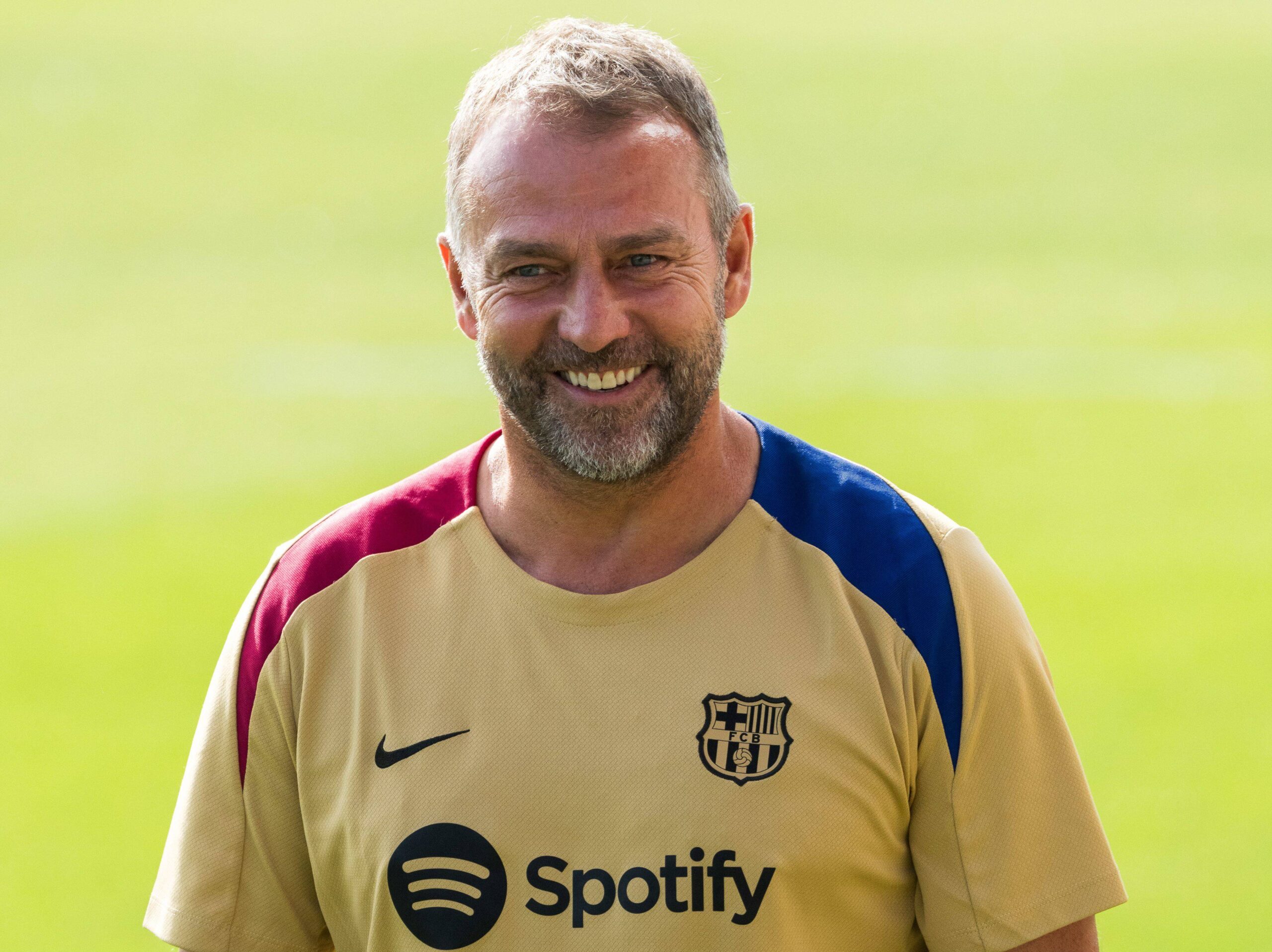 New Barcelona coach Hansi Flick praises youngsters including new sensation Lamine Yamal at official Nou Camp presentation [Video]