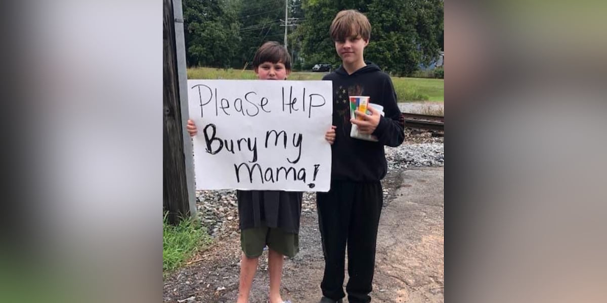 Floyd County community supports 11-year-old boy raising money to bury his mom [Video]