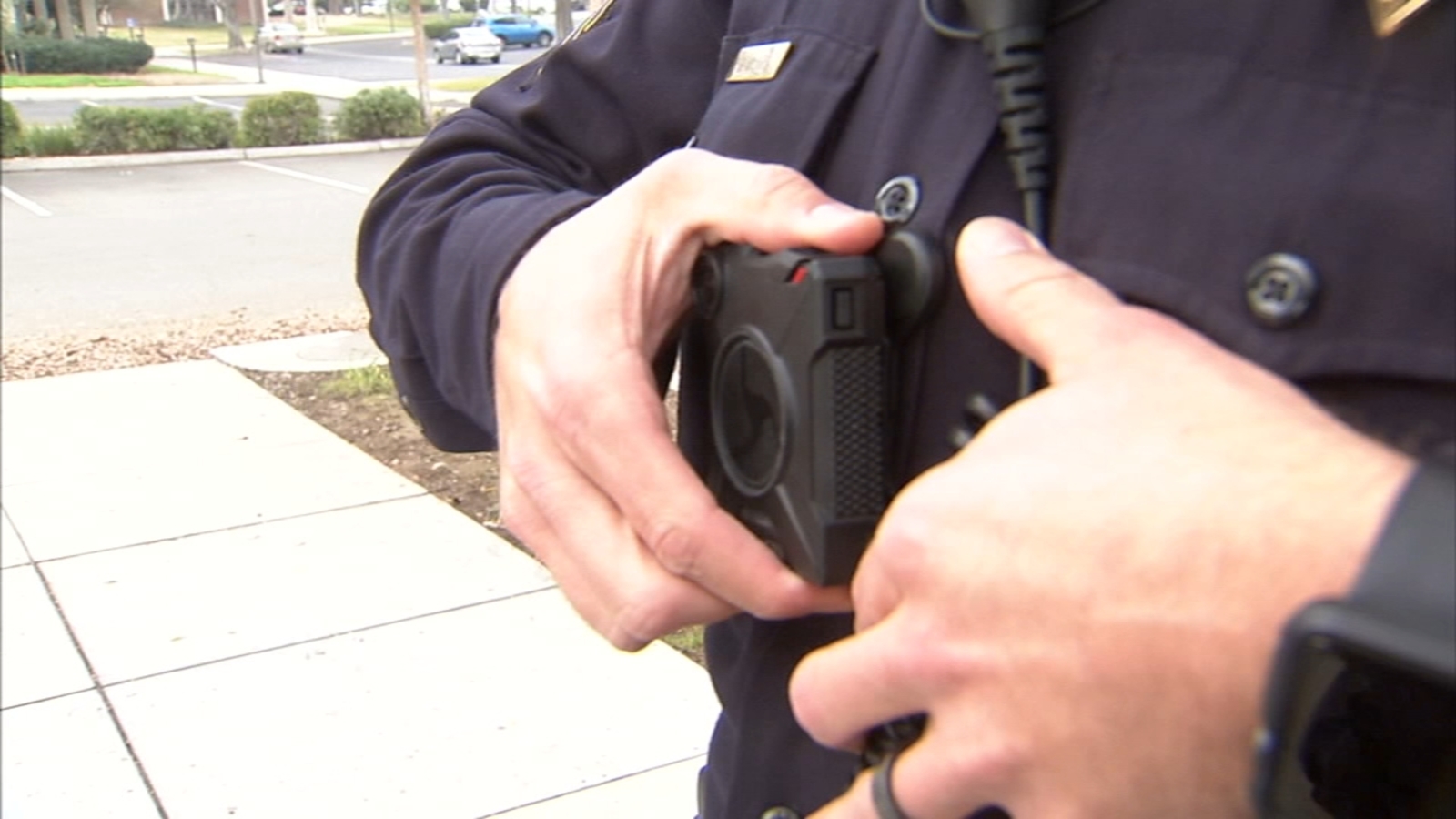 Contract approved for new body cameras for Fresno Police Department [Video]