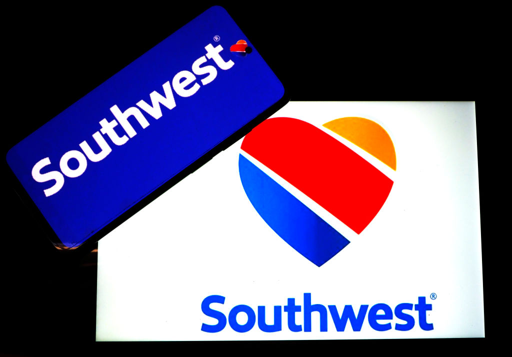 Southwest Airlines To End Open Seating, Introducing Redeye Flight Options [Video]