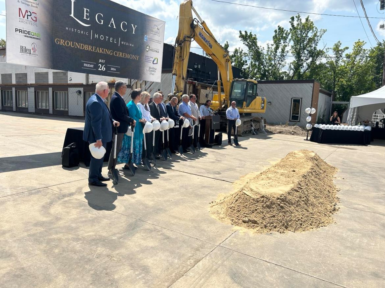 Medina breaks ground on Legacy Hotel south of square [Video]