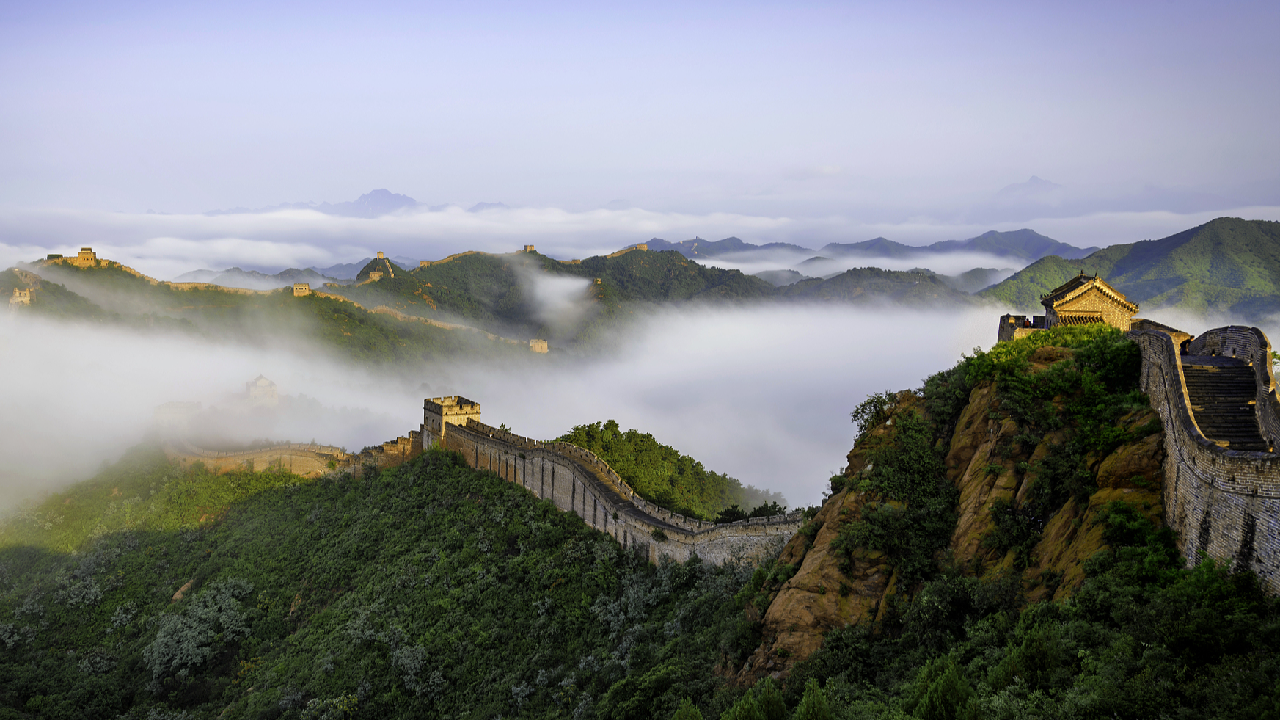 Live: Explore the majestic Jinshanling section of the Great Wall [Video]