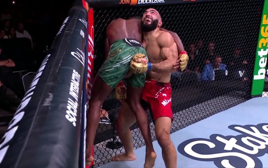 Pros react after Belal Muhammad defeats Leon Edwards at UFC 304 [Video]