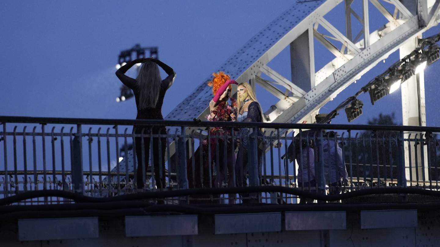 Drag queens shine at Olympics opening, but ‘Last Supper’ tableau draws criticism  WSOC TV [Video]