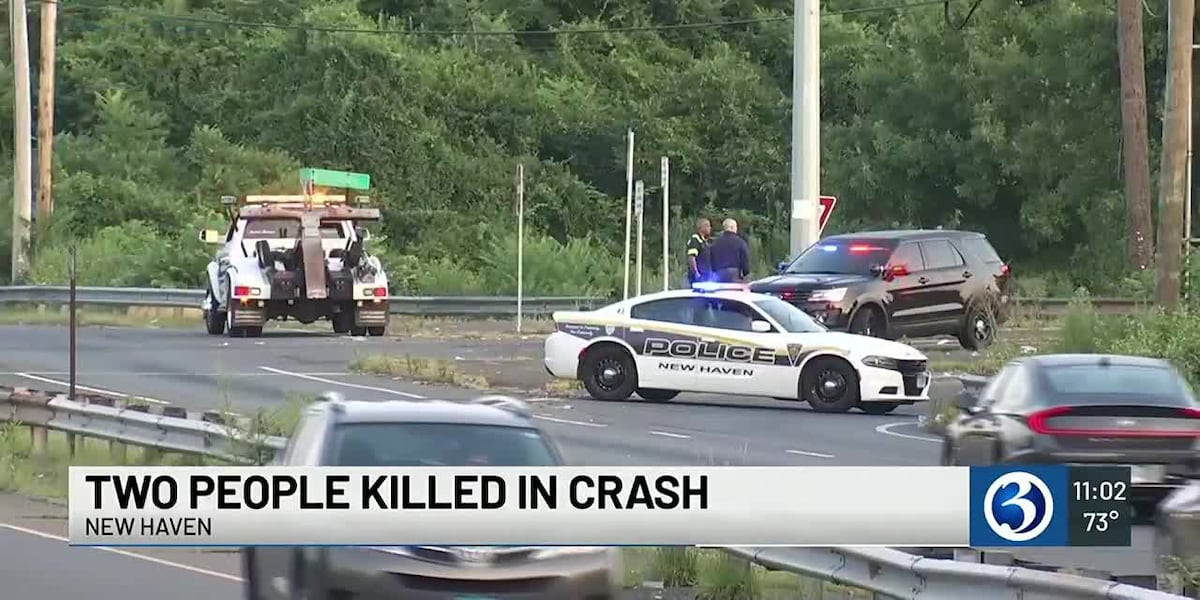 Two people killed in crash in New Haven [Video]