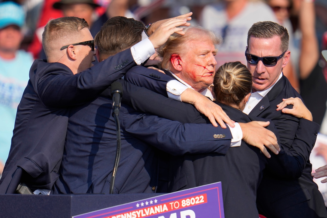 Trump praises female secret service agent who shielded him during assassination attempt [Video]