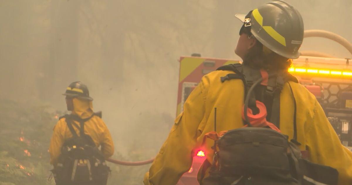 Fire crews fight fire with fire as they work to establish a fire line for the Chalk Fire | News [Video]