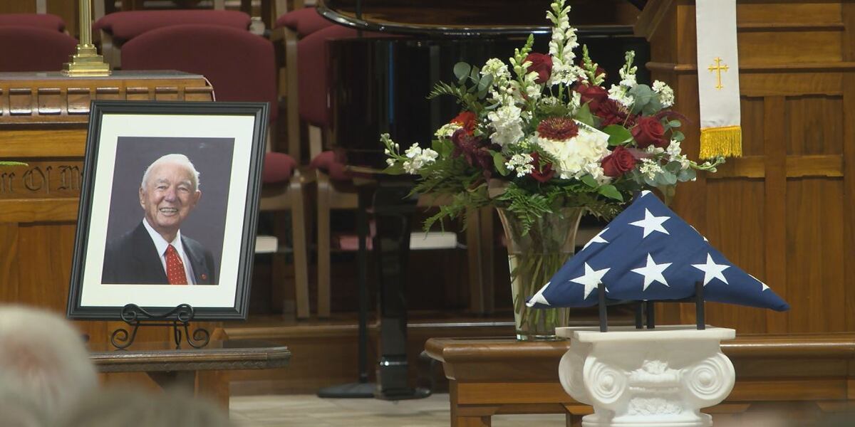 Community honors Lee Robertson, Mr. Western,” at memorial service [Video]