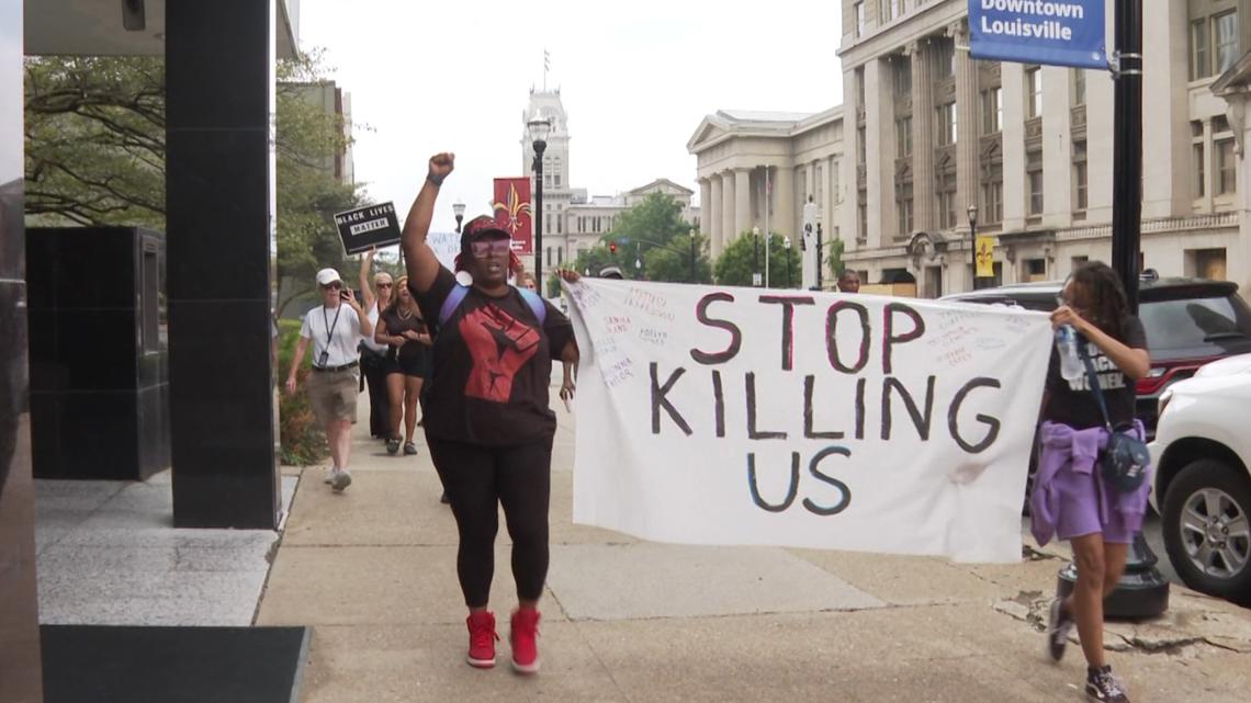 Louisville community holds vigil in support of Sonya Massey [Video]