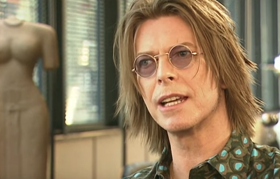 David Bowie Predicts the Good & Bad of the Internet in 1999: “Were on the Cusp of Something Exhilarating and Terrifying [Video]