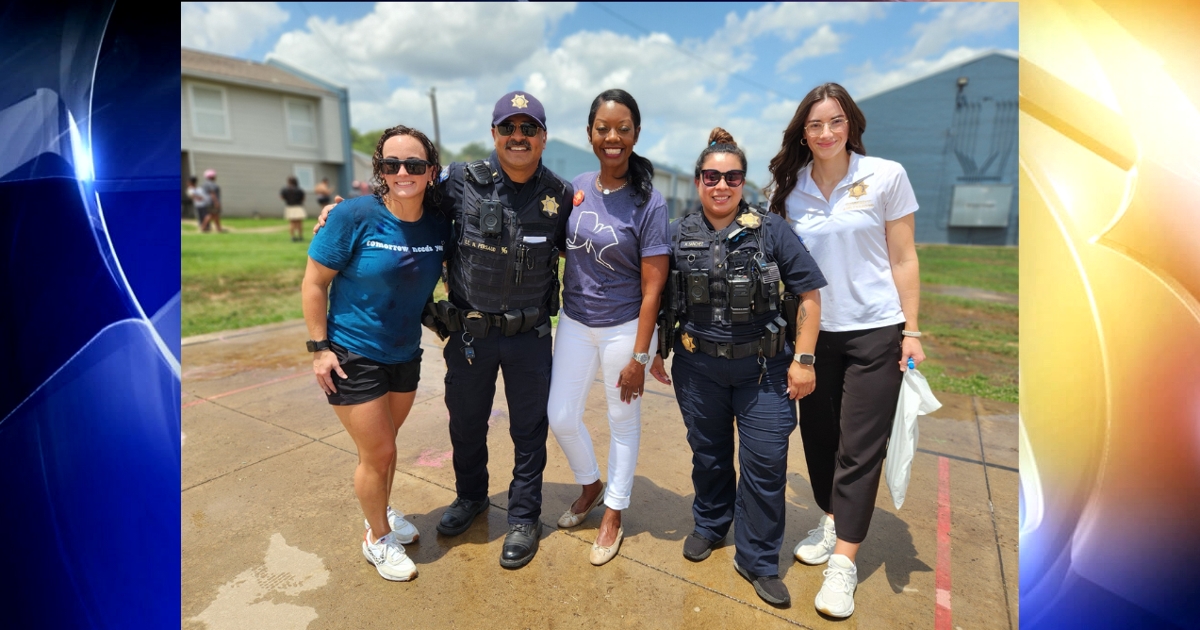 First responders take part in back-to-school bash in north Tulsa | News [Video]