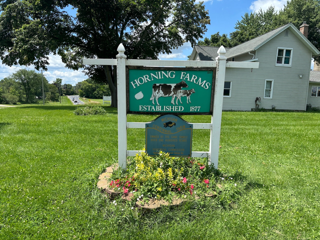 Company wants to use Washtenaw County farm to turn manure into biogas  but neighbors are worried [Video]