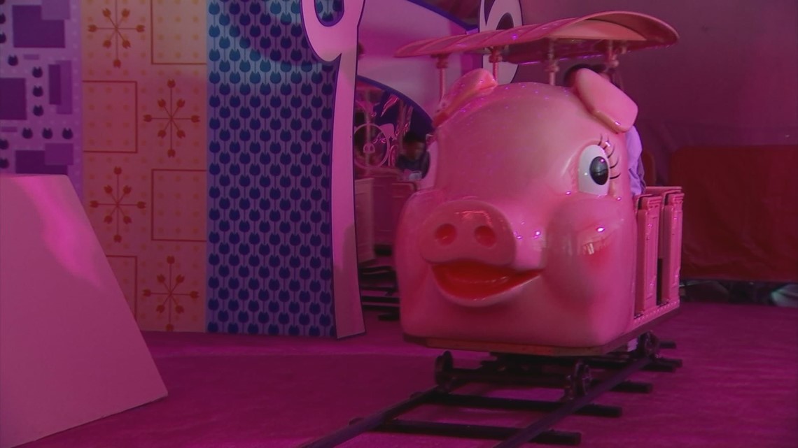 Macy’s Pink Pig returns this holiday season [Video]