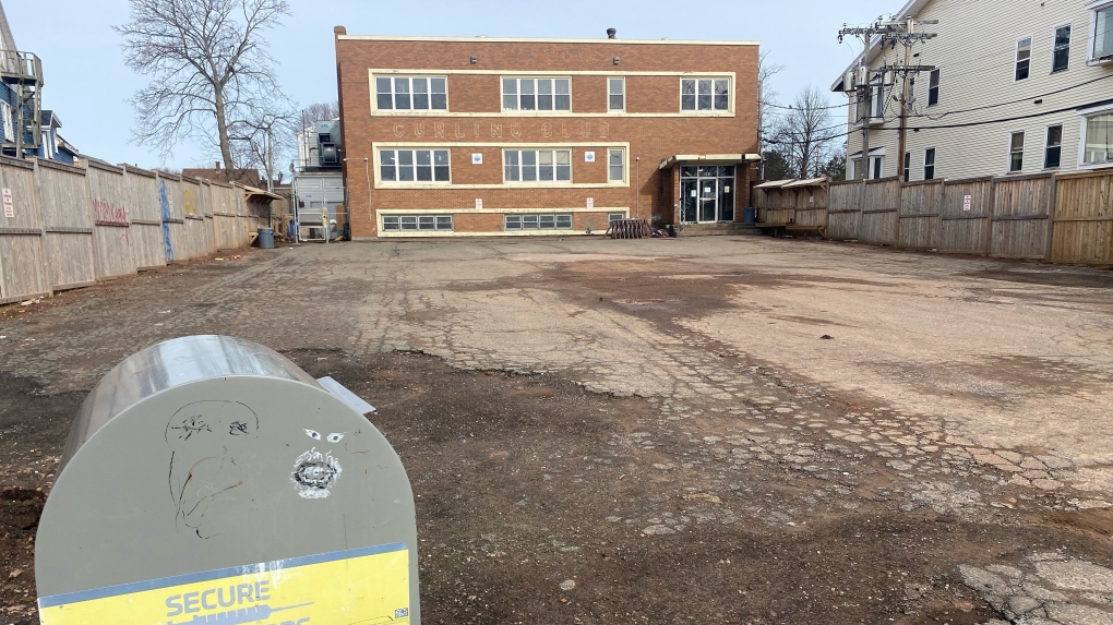 P.E.I. news: Former curling club to be demolished [Video]