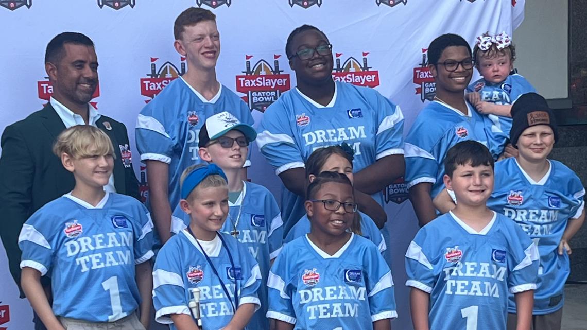 TaxSlayer Gator Bowl and Dreams Come True announce the Dream Team [Video]