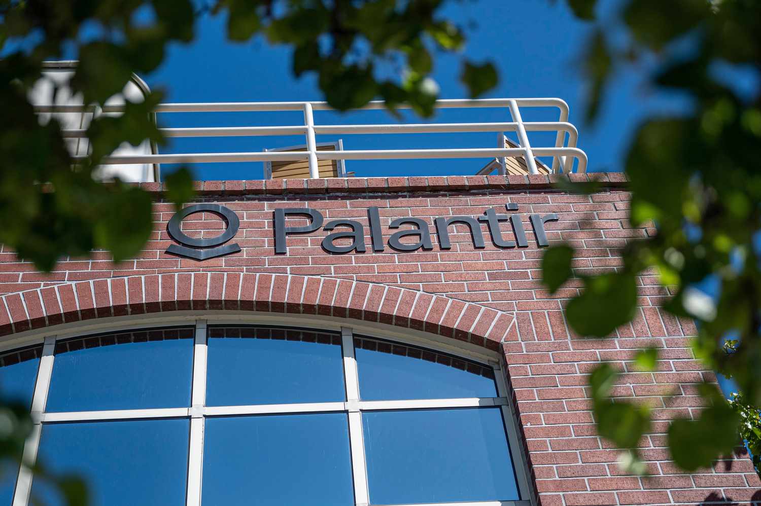 What You Need To Know Ahead of Palantir’s Earnings Report [Video]