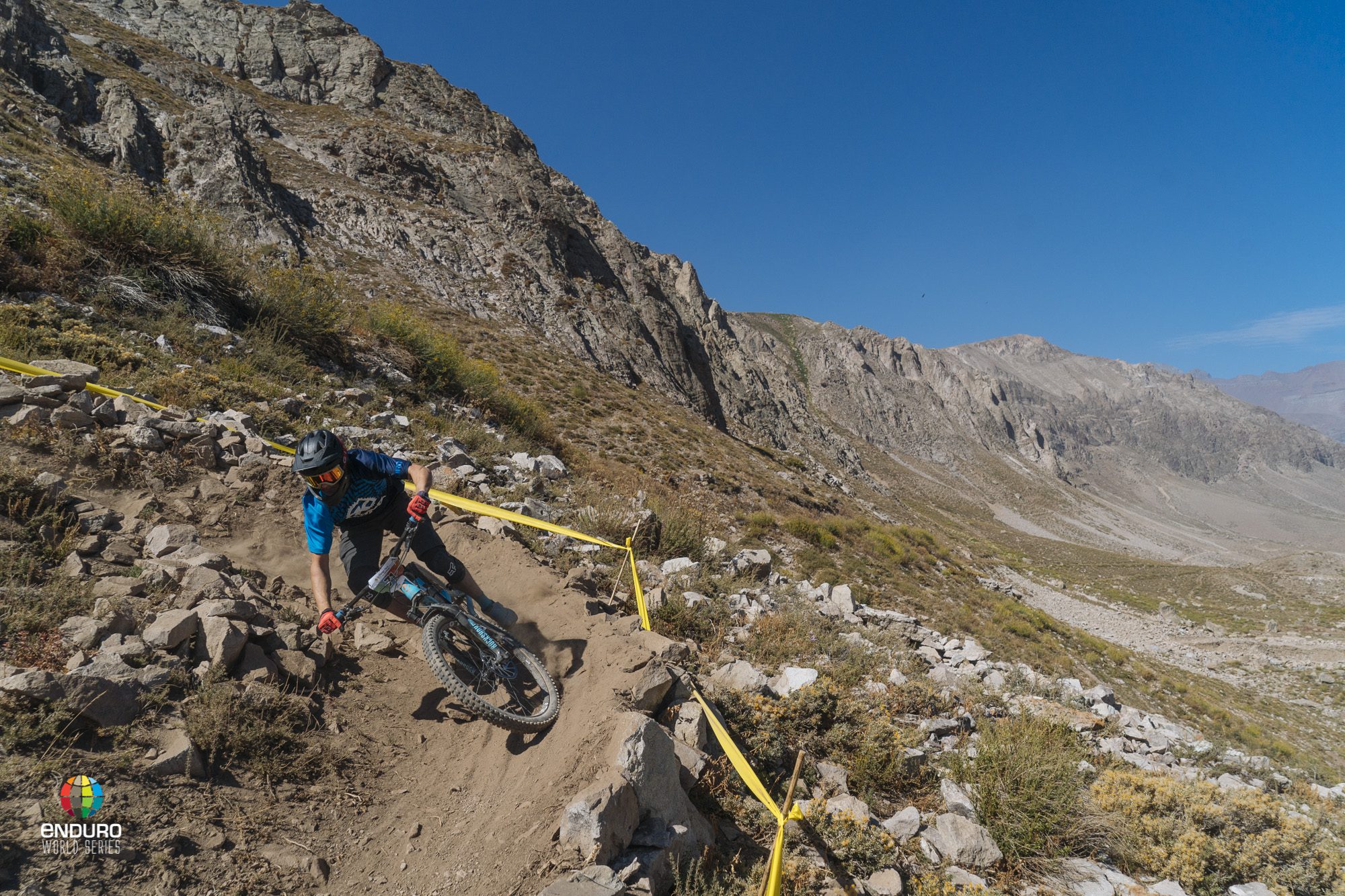 EWS Lo Barnechea – Dusty Day 1 practice gallery and video