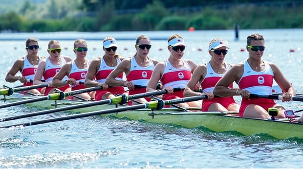 Canadian women’s 8 rowing team holds off Great Britain to capture Olympic silver [Video]