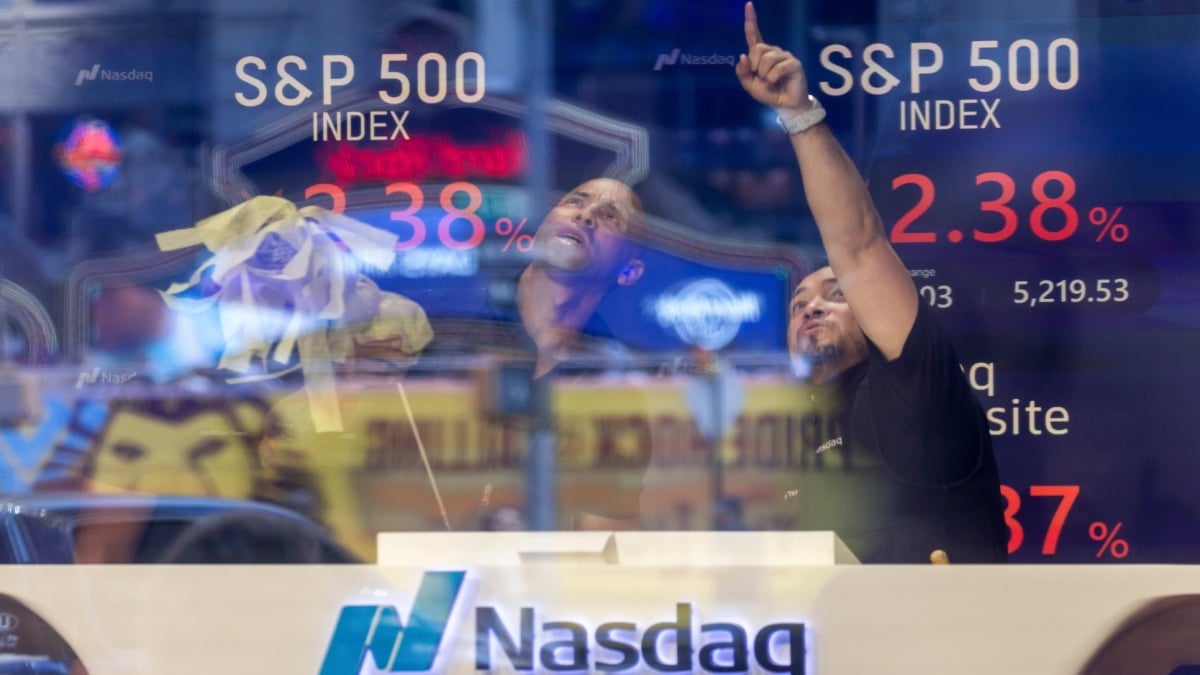 The AI stock bubble has burst. Here’s how we know. [Video]