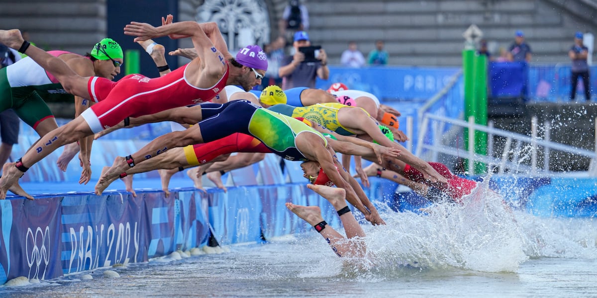 Paris Olympics: Controversy over Seine water quality continues as triathletes fall ill [Video]