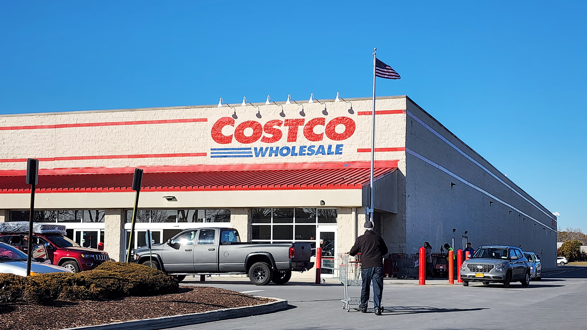 ‘Like some sort of prison badge,’ rages Costco shopper over new ID scanners – it’s ‘increasingly unpleasant experience’ [Video]