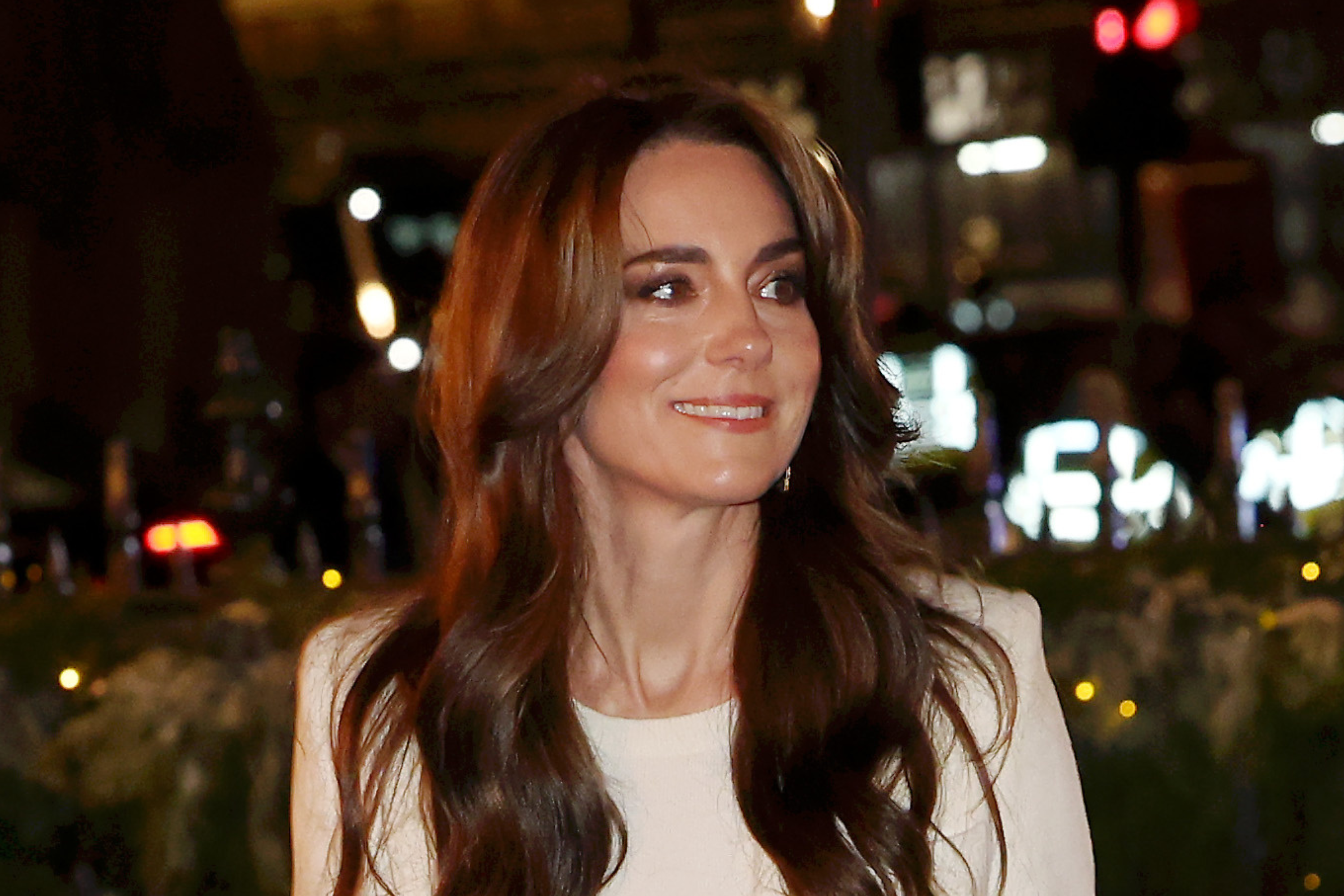 Princess Kate’s ‘Megastar’ Moments Caught on Camera [Video]