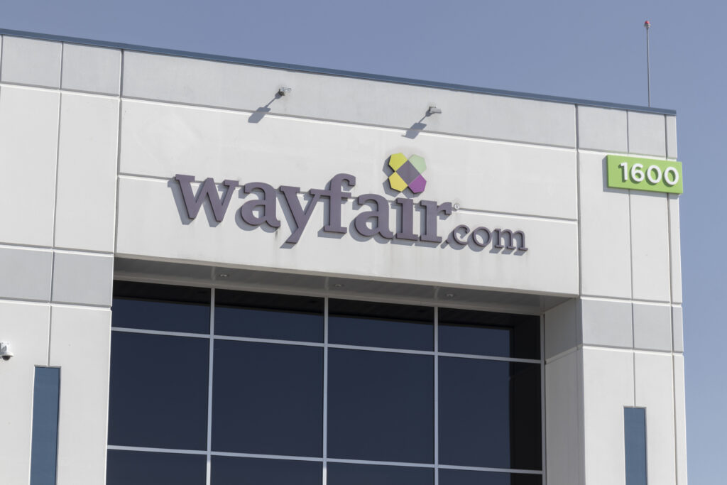 Should Wayfair Open More Physical Stores? [Video]