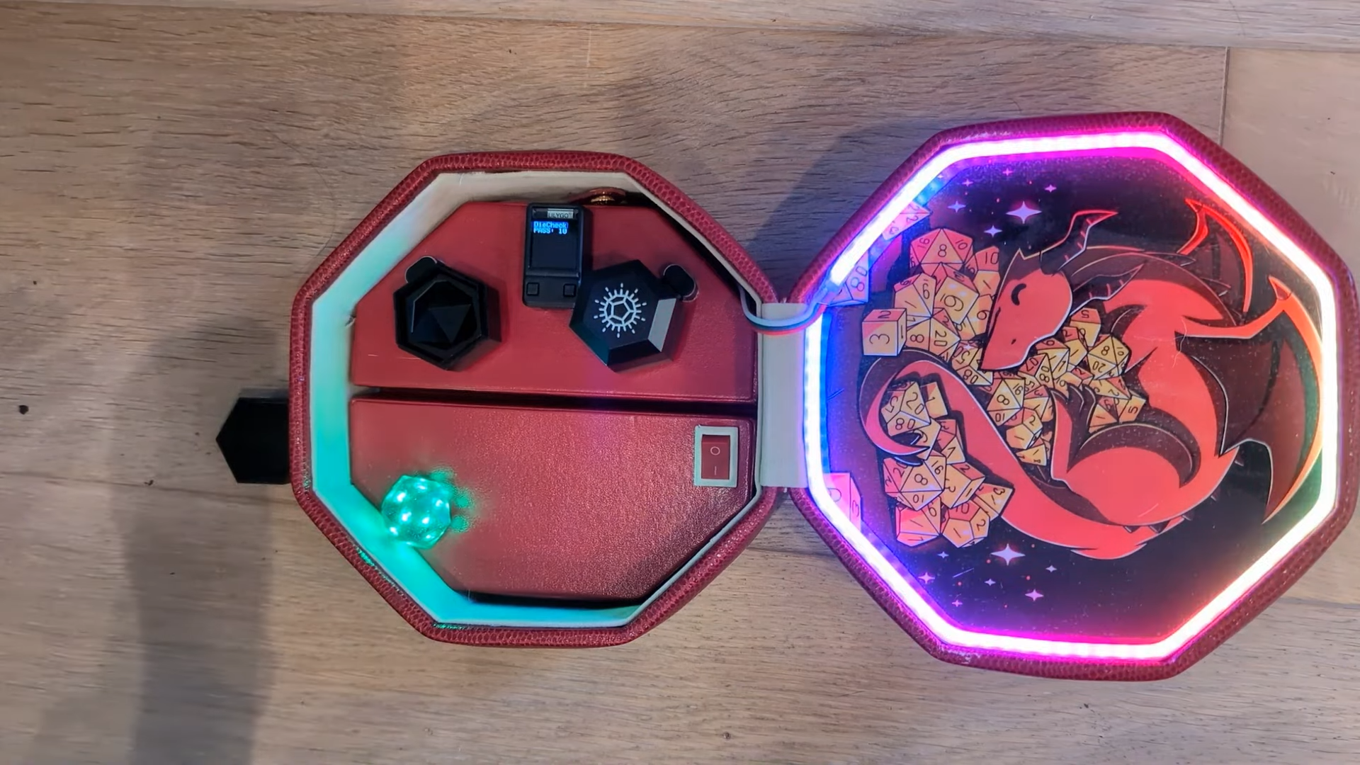 A Smart LED Dice Box Thanks To The Internet Of Things [Video]