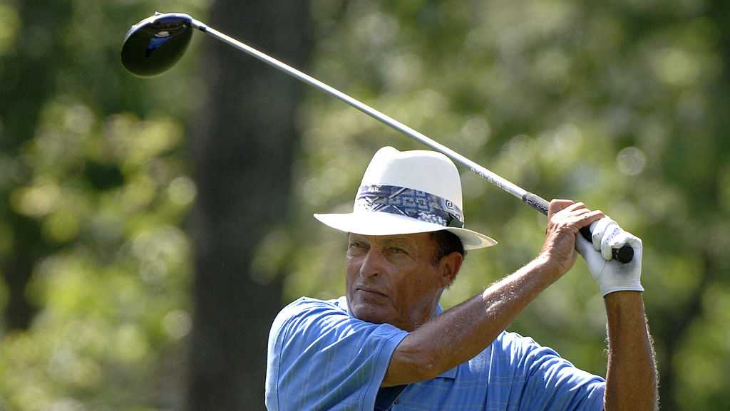 Hall of Fame golfer Chi Chi Rodriguez, an 8-time winner on the PGA Tour, has died at age 88 [Video]