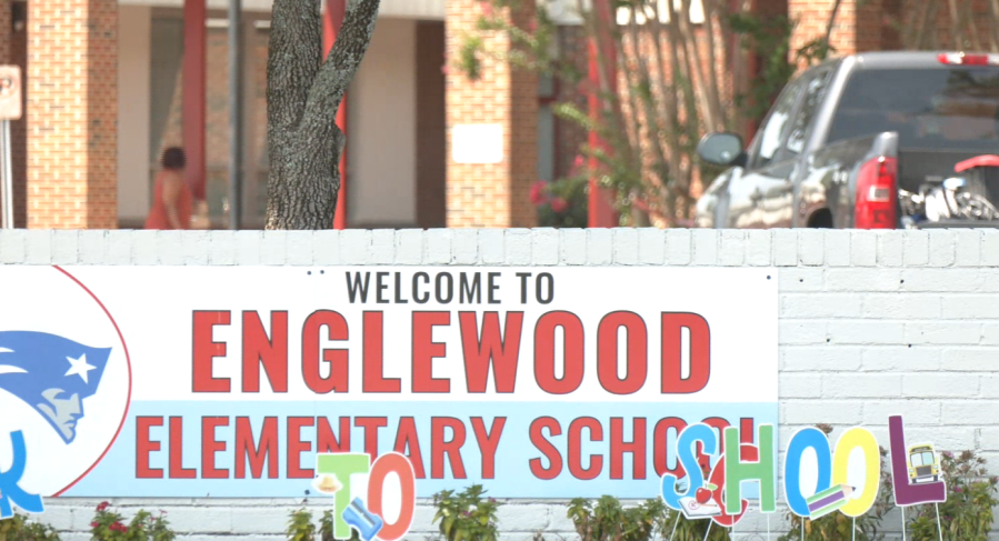 Tuscaloosa County elementary school updating lunchroom after mold found [Video]