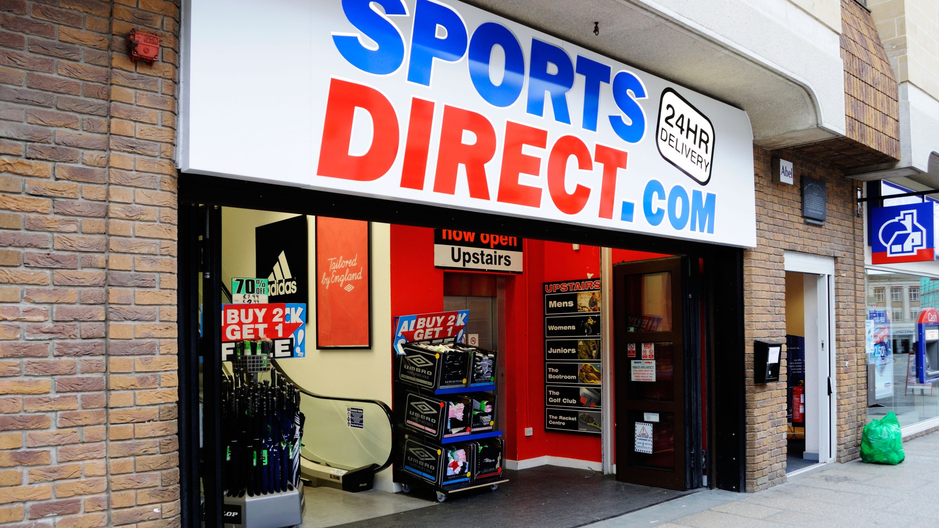 Sports Direct shoppers go wild over bargain kids garden essential reduced from 59.99 to 9.99 [Video]