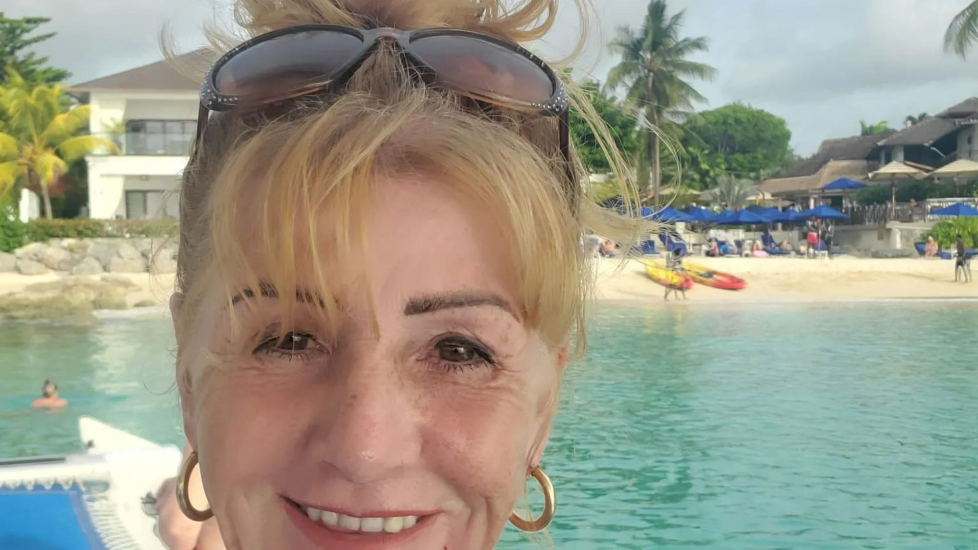 Im 60 & quit my council job when they wouldnt let me work remotely from Barbados – Ive never been happier [Video]