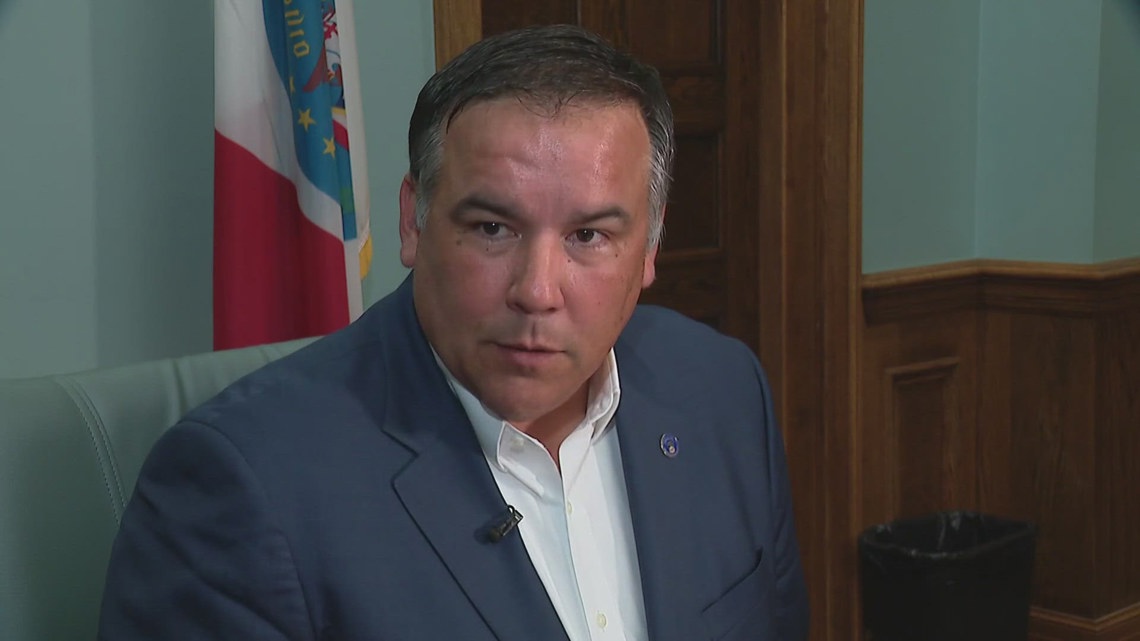 Columbus Mayor Ginther responds to reports of data on dark web [Video]