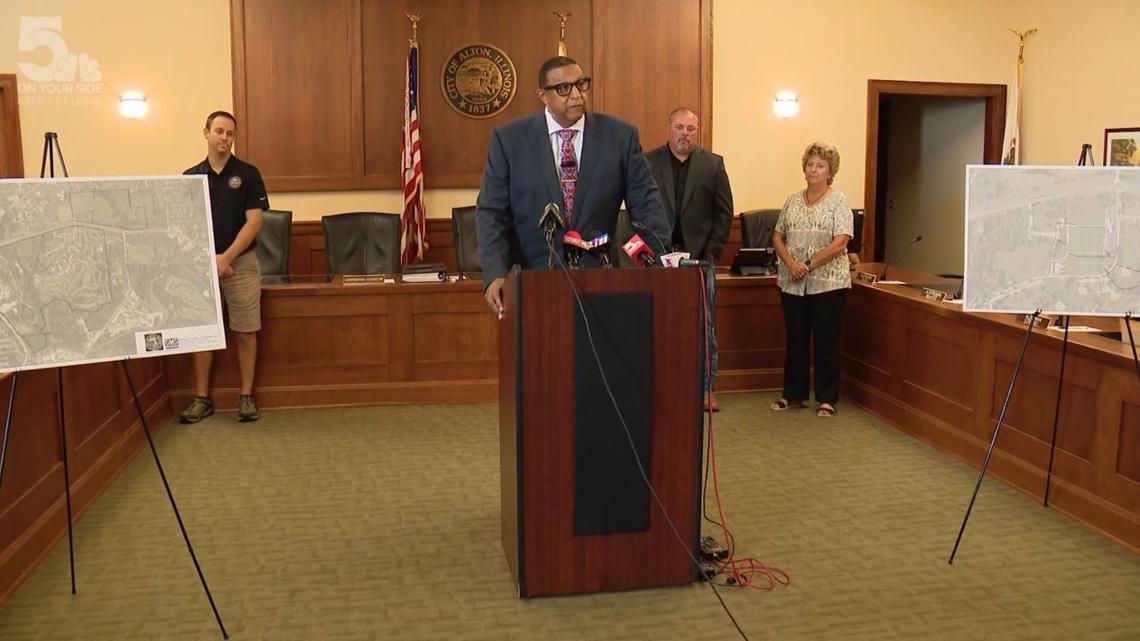 Full press conference: Officials give update on Alton sinkhole, discuss plans to reopen park [Video]