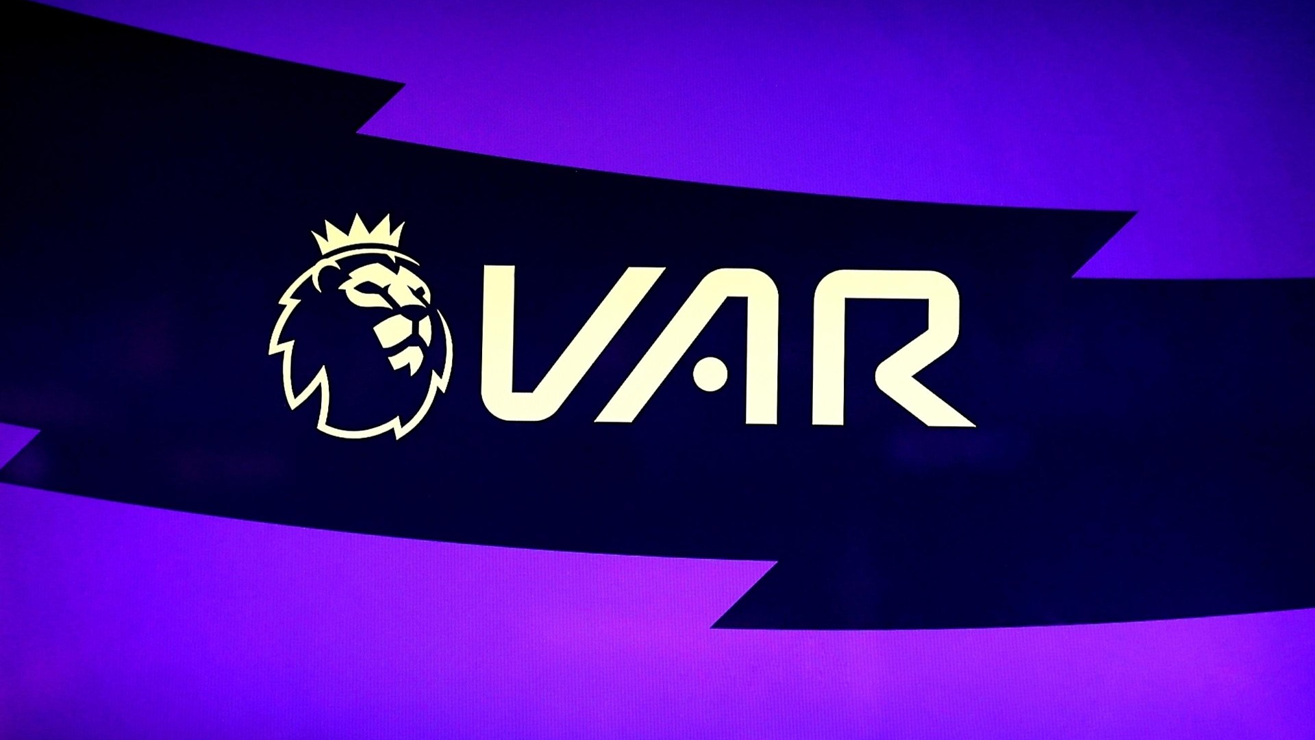 Premier League poised to make revolutionary change to VAR that is set to end huge delays in game [Video]