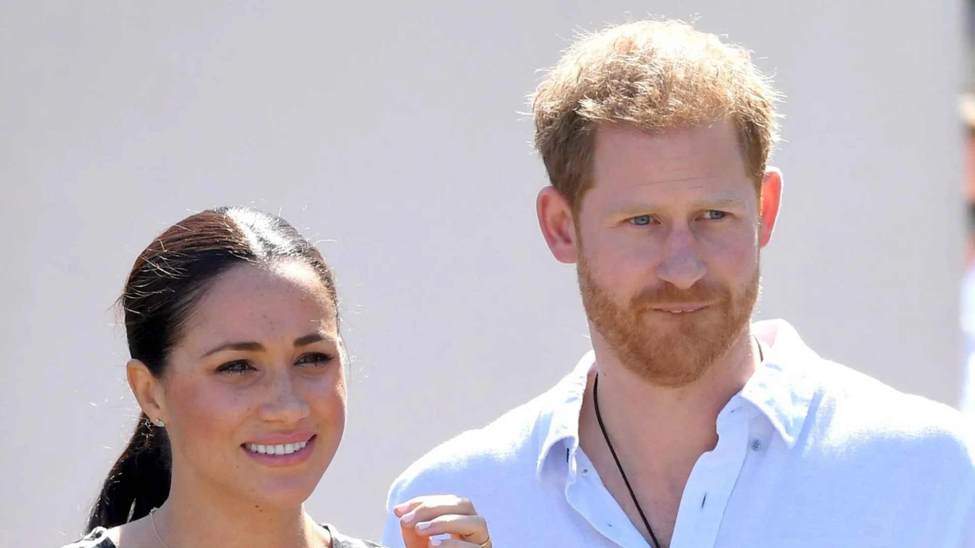 Harry and Meghan jet off for ‘high-risk promotion tour’ in Colombia despite warnings they’ll be ‘political pawns’ [Video]