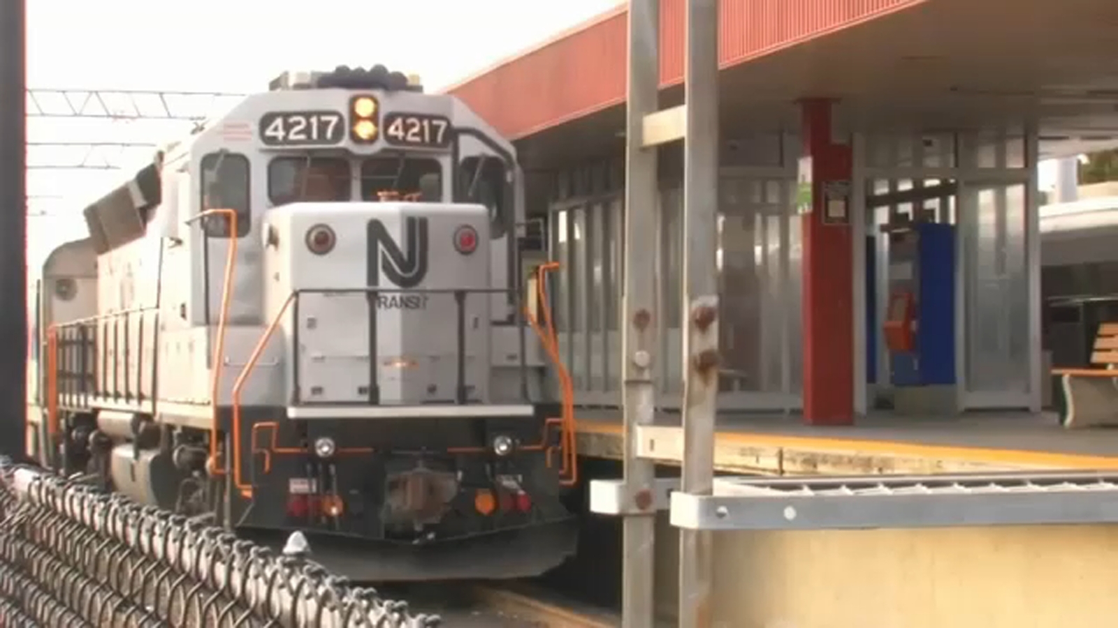 Fare holiday announced for New Jersey Transit riders | Details on who benefits [Video]