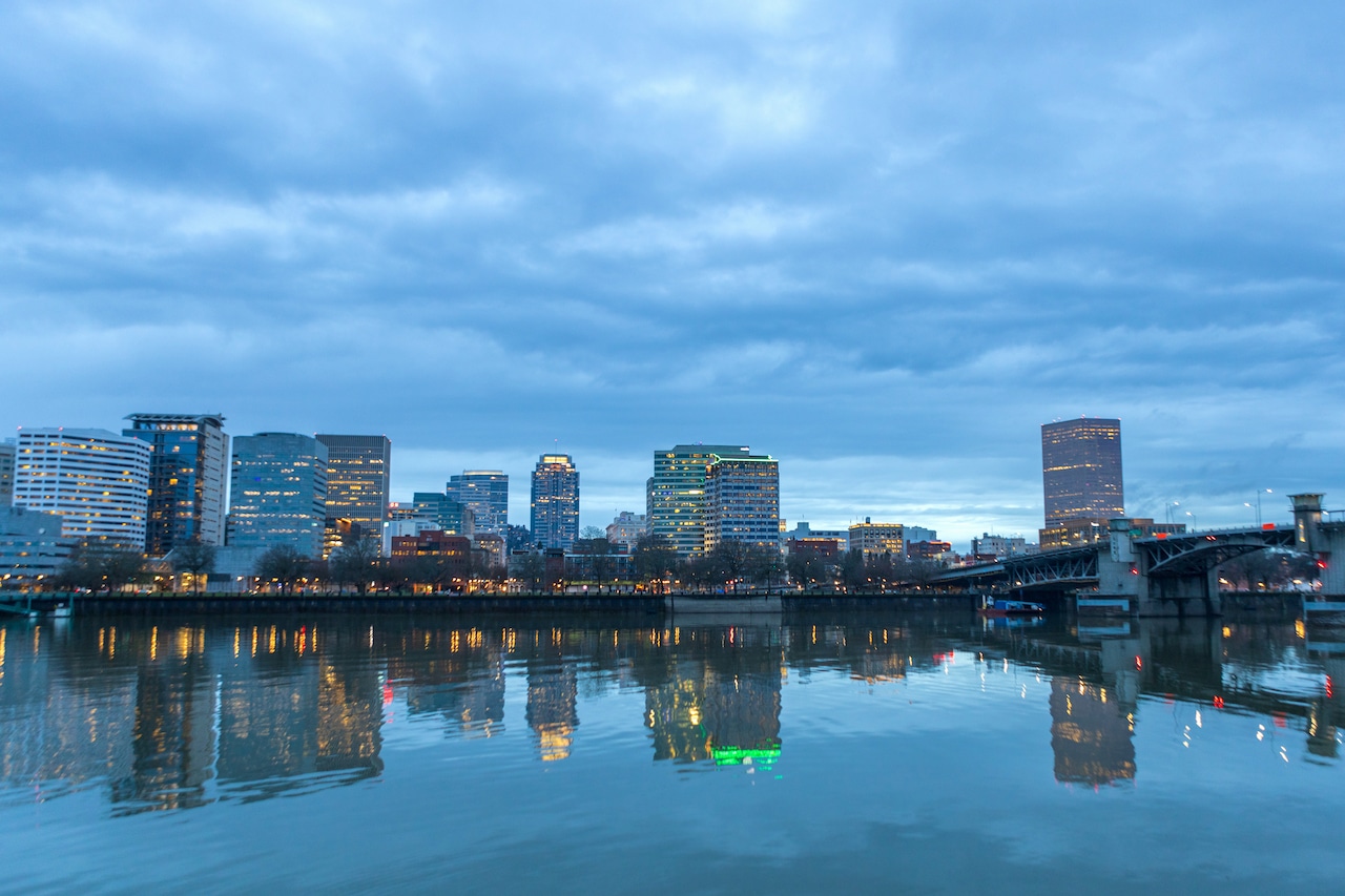 Mix of clouds, sunshine Thursday as Portlands high temp cools to 77 [Video]