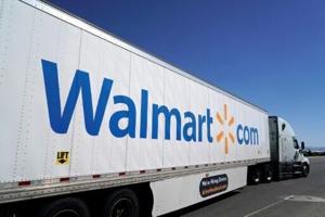 Walmart lifts earnings outlook after revenues rise [Video]